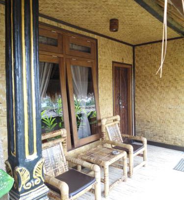 Tetebatu House | Bulan Bungalows and Cafe