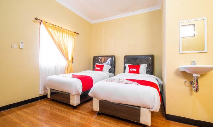 Tasikmalaya Hotel | Bumi Eyang Enin Homestay Syariah