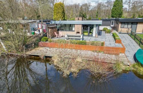 Rekem House | Bunga Vijverzicht