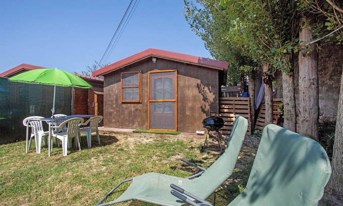 Lourinha House | Bungalow 'Dinossauro' with Shared Garden and Wi-Fi