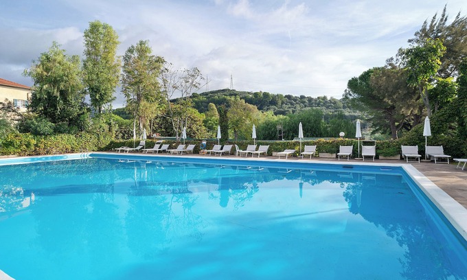 San Bartolomeo al Mare Apartment | Bungalow 'C - 8' with Wi-Fi and Air Conditioning