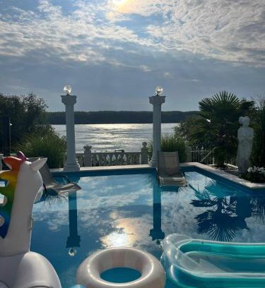 Stari Banovci Villa | Bungalow Lux 2