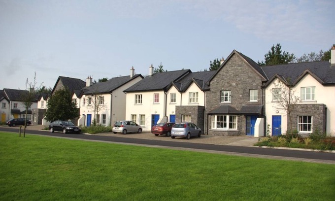 Bunratty Apartment | Bunratty West - 3 Bedrooms