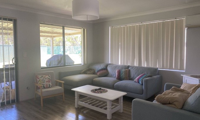 Geographe House | Busselton Bayside - minutes from the beach. Bring your doggie