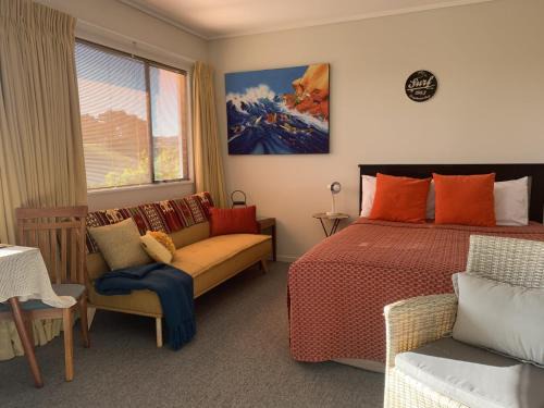 Oakura Villa | Butlers Lane The Studio