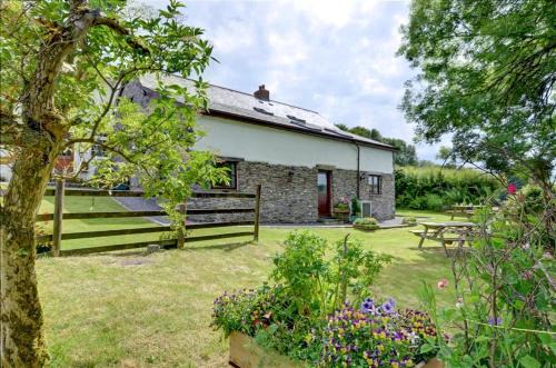 Brayford House | Button Stable
