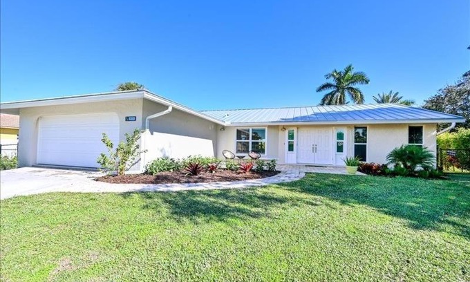 Marco Island House | Buttonwd 813 - Buttonwood home