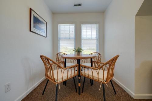 Buxton Apartment | Buxton Apartment about 2 Mi to Lighthouse Beach!