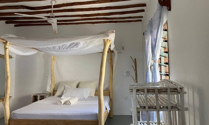 Watamu Villa | By the beach is the most awesome , cozy, stylish, tranquil, getaway villa.