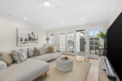 Ettalong Beach House | By The Coast