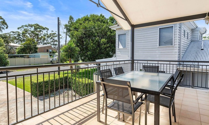 Shoalhaven Heads House | By The Jetty - Quiet location near the river
