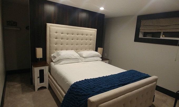 Sunset Heights Apartment | BYU AND UVU , CLEAN, QUIET, GREAT FOR COUPLES