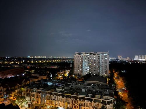 Binh Chanh Apartment | Căn hộ 1PN 1WC sofa phòng khách, ban công rộng, netflix