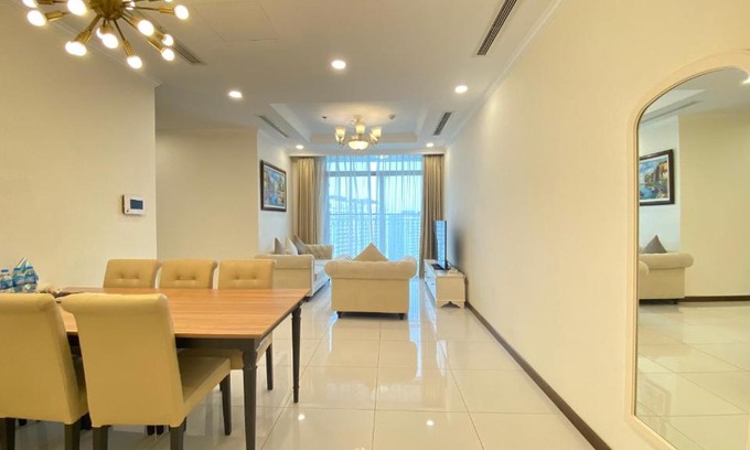 Hang Xanh Apartment | Căn hộ 3 Phòng ngủ Landmark Plus