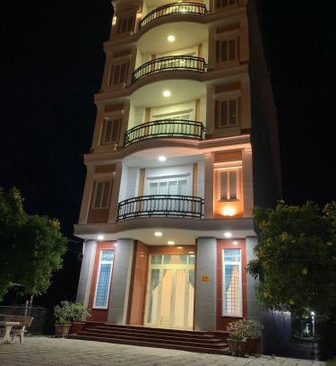 Ha Tien Apartment | Cơ sở 2 - Hà Hùng Panorama Hotel Cho thuê nhà nguyên căn 3 phòng ngủ và bếp gần chợ đêm