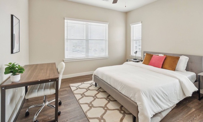 Willowbrook Apartment | C Creek 5302 I New Construction 2Bd Apt I Gated