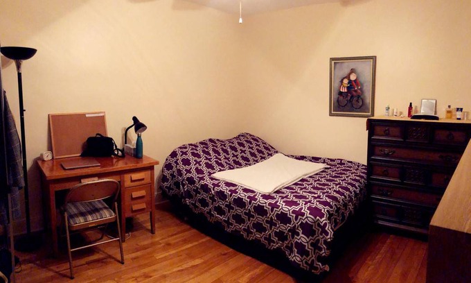 Cote-Des-Neiges—Notre-Dame-De-Grace Resort | Private room ∙ 1 guest
