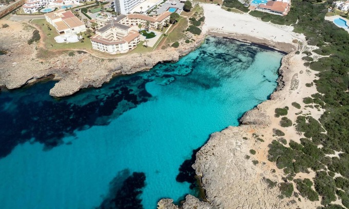 Son Xoriguer Apartment | Ca Nura - Duplex with pool and steps from the sea