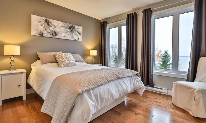 Petite-Riviere-Saint-Francois Ski Chalet | The CITQ numbers are in the sheet of each unit.