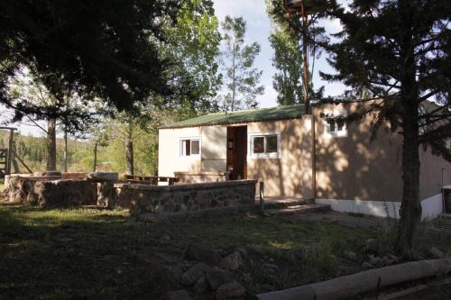 Salto Ski Chalet | Cabaña El Bosquecito con vista al dique