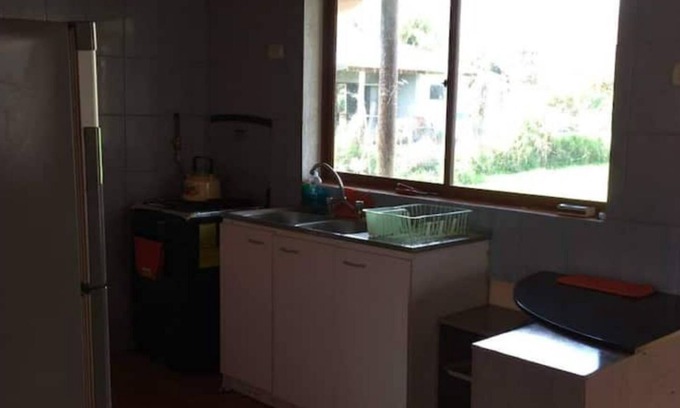 Hanga Roa House | Cabaña Hare Aito, ideal for families, minimum 4 people