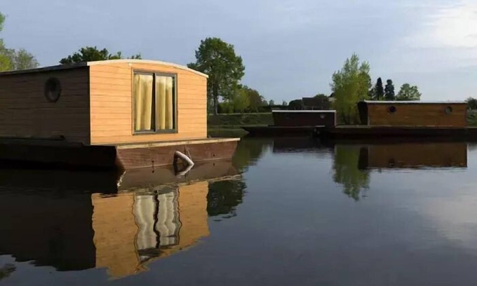Molinet Cabin | Cabane Flottante à Quai 2 Pièces 2/5 Personnes