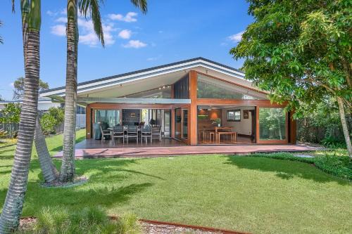 Bogangar House | Cabarita Beach Oasis - 3BR Beach House by uHoliday