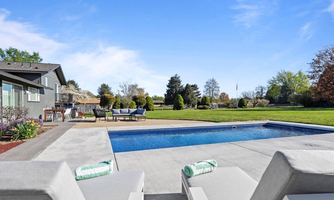Walla Walla Apartment | Cabernet Compound 3065 Brisbane Dr