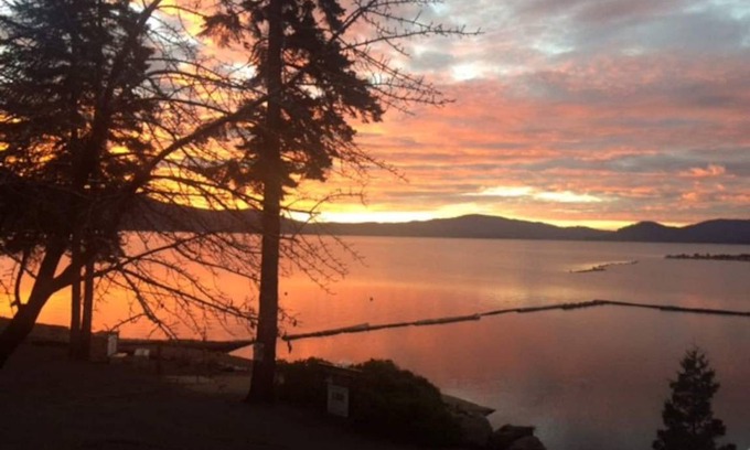 Peninsula Village Cabin | Cabin ∙ 8 bedrooms ∙ 22 guests