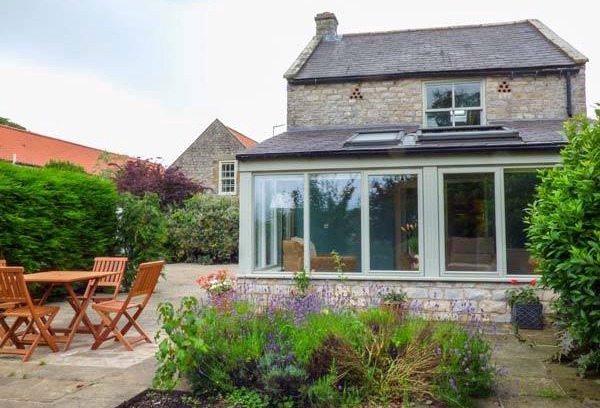 Appleton-le-Moors Cottage | Cabin ∙ 2 bedrooms ∙ 4 guests