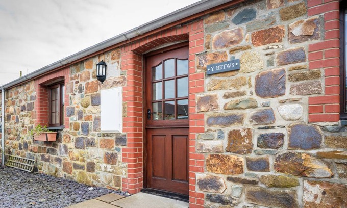Llanengan Cottage | Cabin ∙ 2 bedrooms ∙ 4 guests