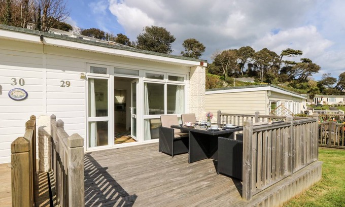 Ventnor Cottage | Cabin ∙ 2 bedrooms ∙ 4 guests