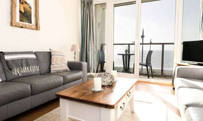 Rhyd-y-clafdy Cottage | Cabin ∙ 2 bedrooms ∙ 5 guests