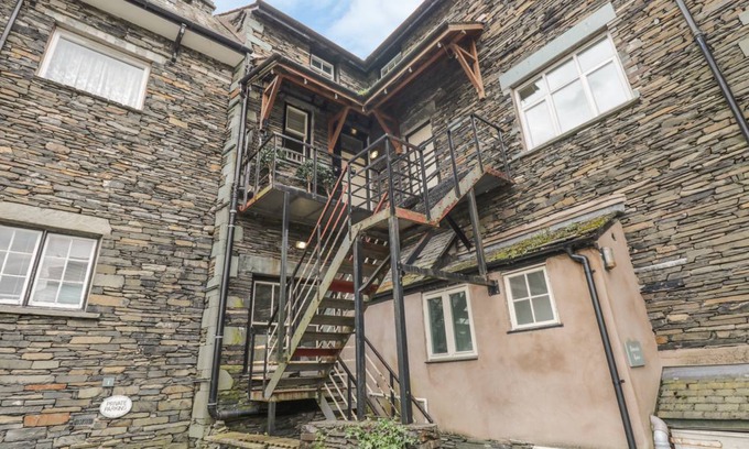 Ambleside Cottage | Cabin ∙ 2 bedrooms ∙ 4 guests