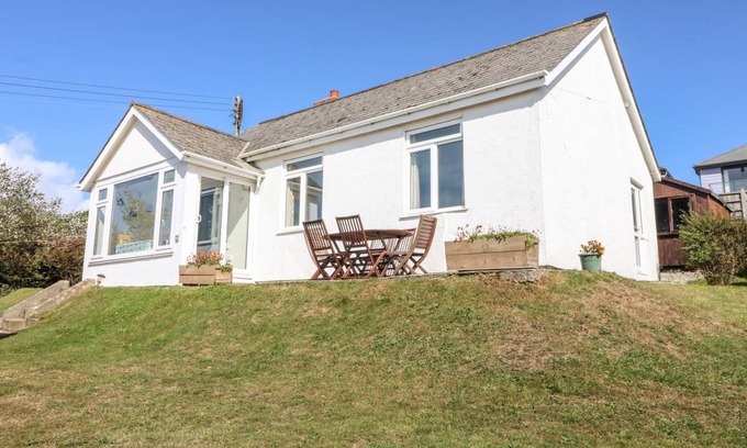 Bigbury-on-Sea Cottage | Cabin ∙ 3 bedrooms ∙ 6 guests