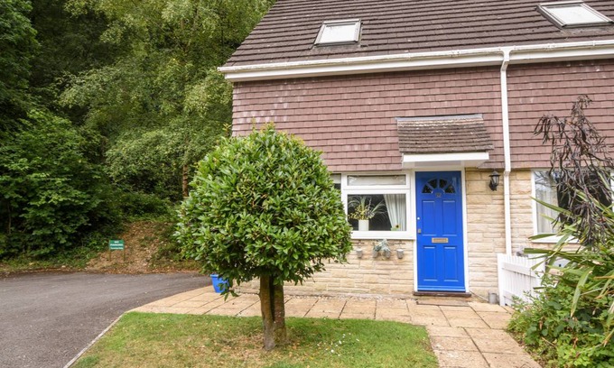 Charmouth Cottage | Cabin ∙ 3 bedrooms ∙ 6 guests