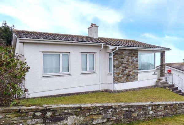 Trebetherick Cottage | Cabin ∙ 3 bedrooms ∙ 6 guests