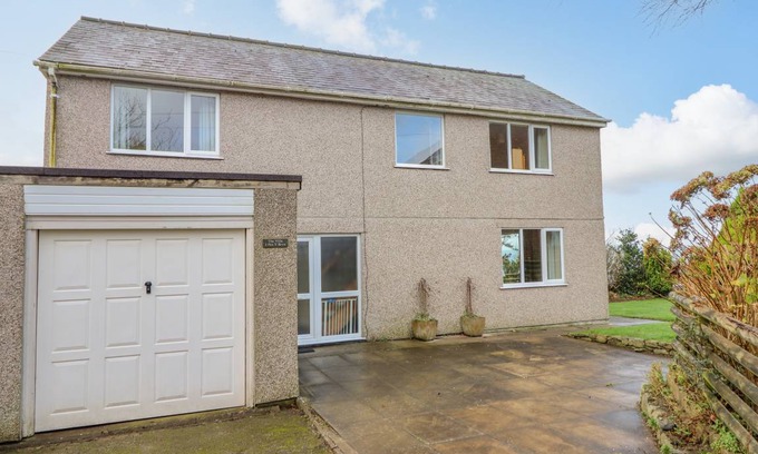 Harlech Cottage | Cabin ∙ 4 bedrooms ∙ 8 guests