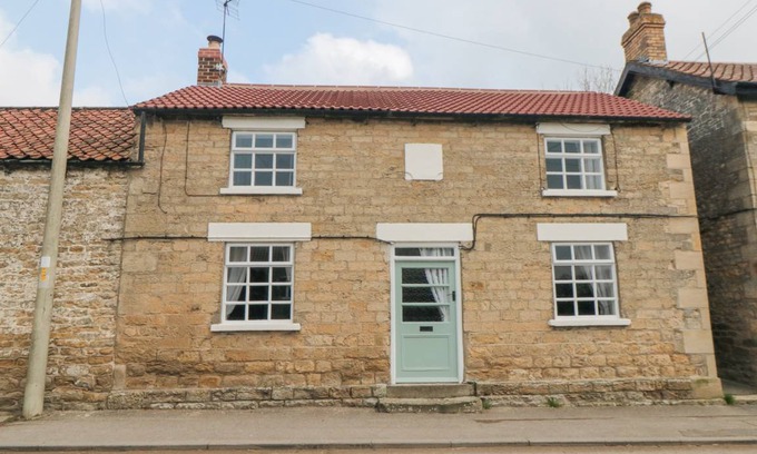 Allerston Cottage | Cabin ∙ 4 bedrooms ∙ 10 guests