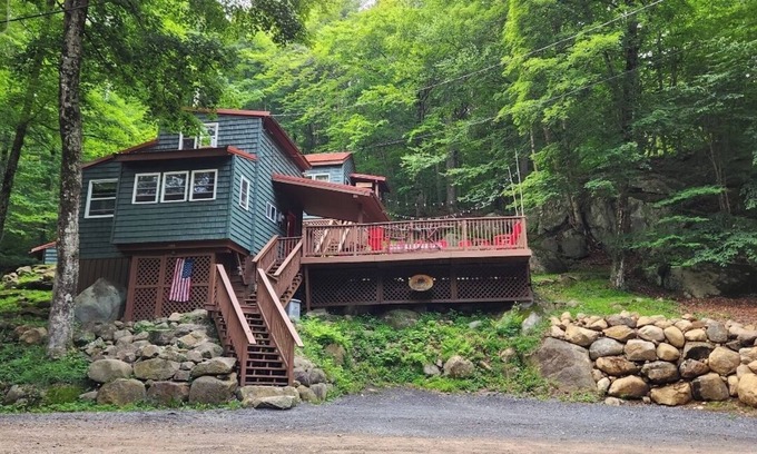 Old Forge Cabin | Cabin and Bunkhouse over looking 1st Lake on a quite road.