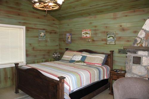 Dennis House | Cabin Four On Stony Point