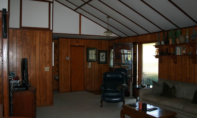 Reed Creek Cabin | Cabin in the woods on the edge of a cove of Lake Hartwell