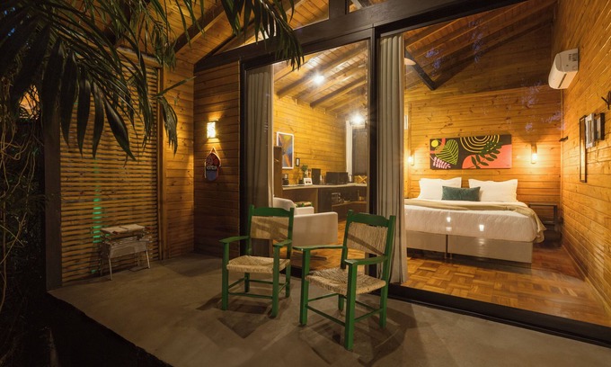 Praia do Rosa Cabin | Cabin. Lagoa, Pet Friendly in Gated Community