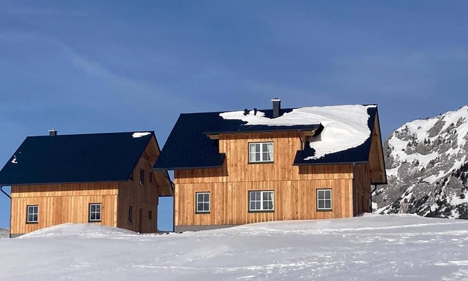 Tauplitz Cabin | Cabin 'Tauplitzalm' with Mountain View, Private Garden and Wi-Fi