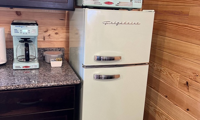 Lee County Cabin | Cabin Unit 5 of 6 with AC and WiFi in serene Paige