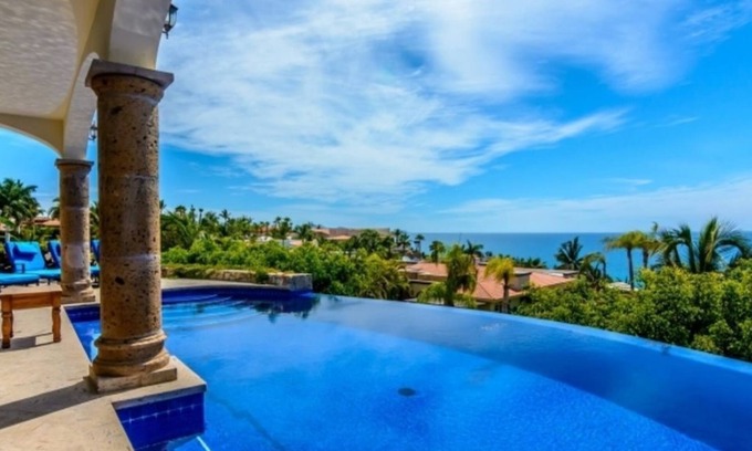 San Jose del Cabo House | Cabocasabuenavista- WALK TO Private Beach. Roof top deck. Pets welcome