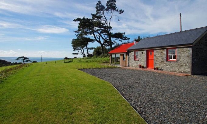 Aberystwyth Ski Chalet | Cae Cefn in Aberystwyth
