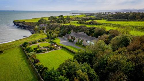 Moelfre House | Cae'r Borth