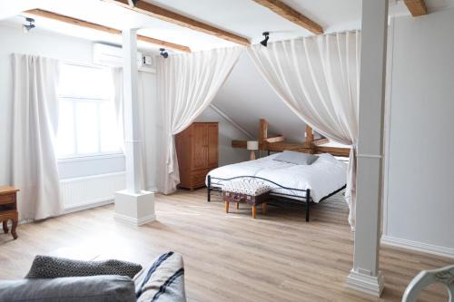 Savonlinna Hotel | Cafe-Restaurant & Hotel Saima