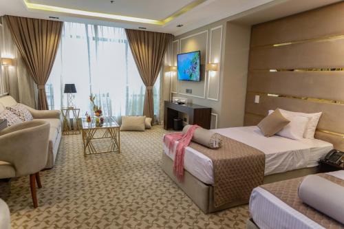 Al Duqqi Hotel | Cairo Taj Hotels & Suites- Mohandessin